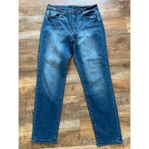 KanCan ladies jeans 13/30 sstraight leg, medium wash